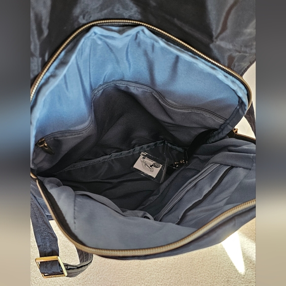 Travelon secure backpack - Picture 5 of 6